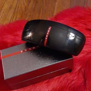 Prada sunnies glass case